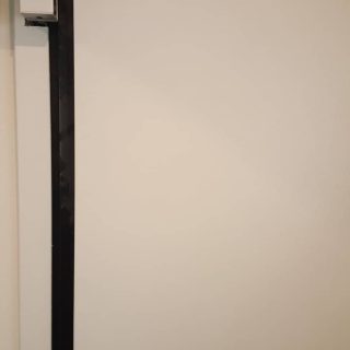 σύστημα αυτόματου κεντρικού κλειδώματος της πόρτας με ηλεκτροπύρο (επίτοιχο-κουτιαστό)